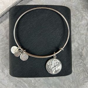 ALEX AND ANI SISTER CHARM SILVER TONE ADJUSTABLE BRACELET Timeless Classic